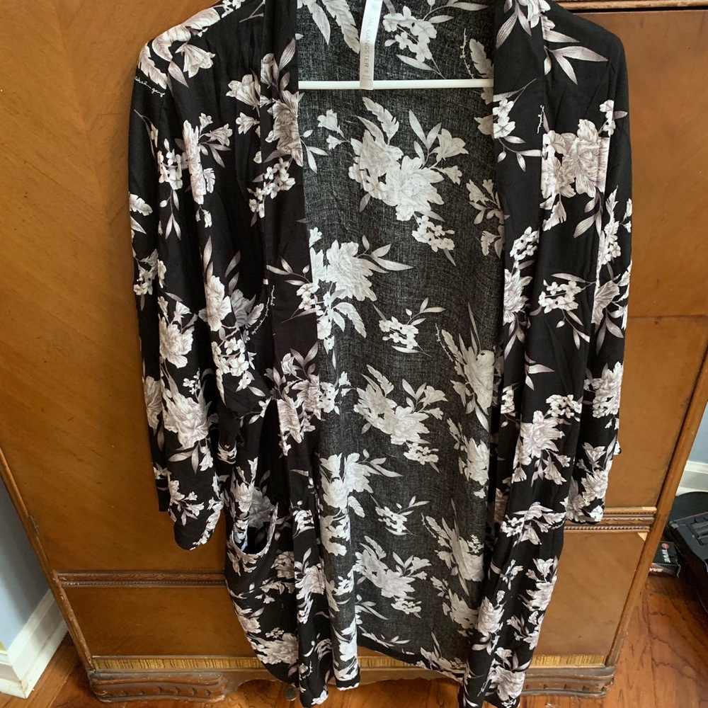 Black kimono with white flowers